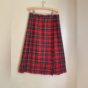 American vintage plaid wool wrap skirt, preppy conservative academia tartans